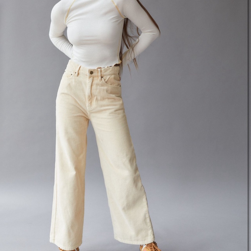 BDG High & Wide Corduroy Pant!!